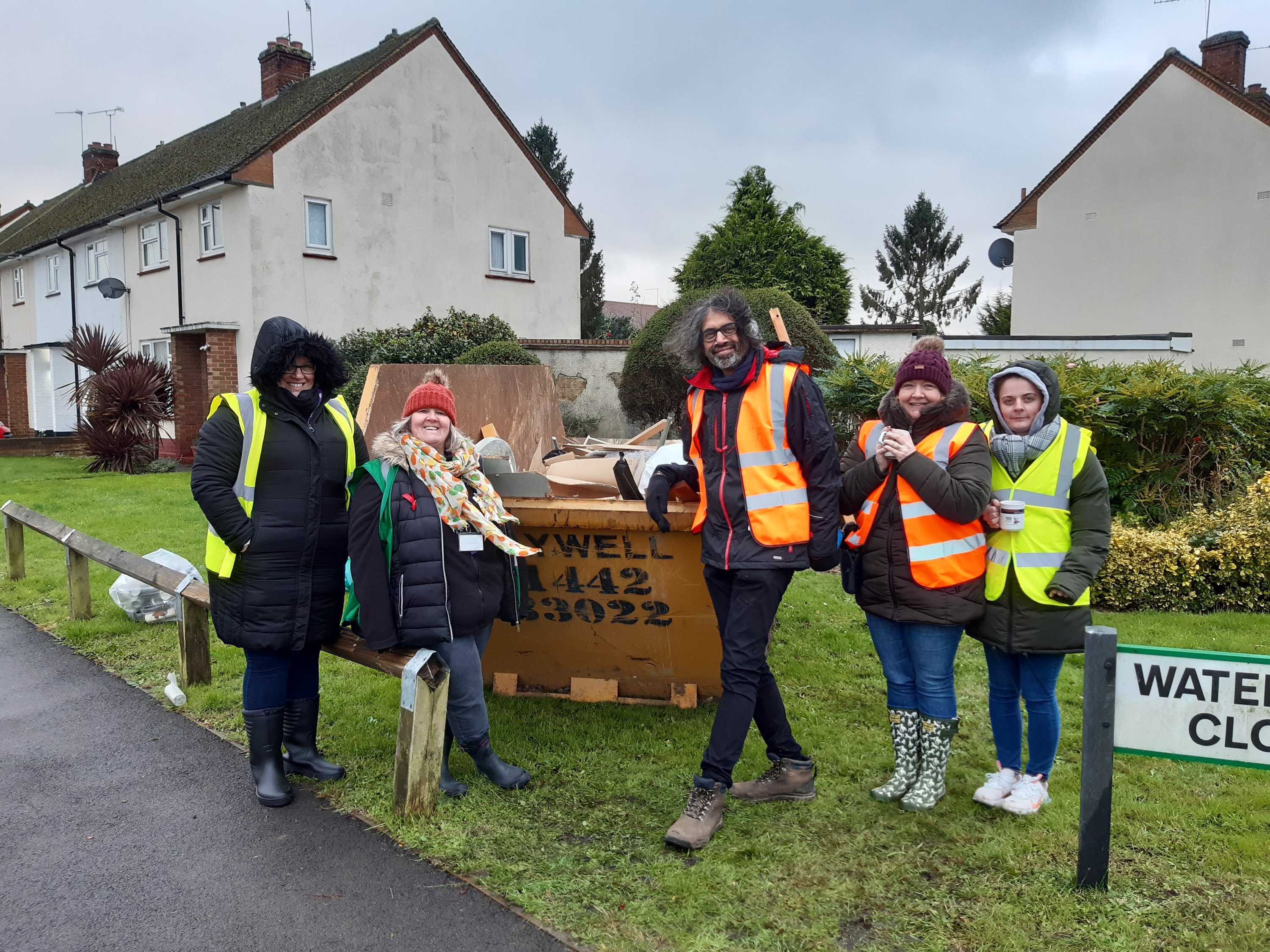 another-successful-community-clean-up-day-watford-community-housing